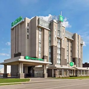 Wyndham Garden Fallsview Ниагара-Фолс