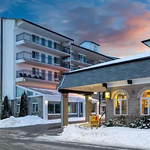 Hotel Super 8 By Wyndham By The Falls, Niagara Falls