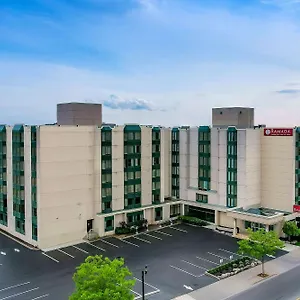 Hotel Ramada By Wyndham Near The Falls, Niagara-Fälle